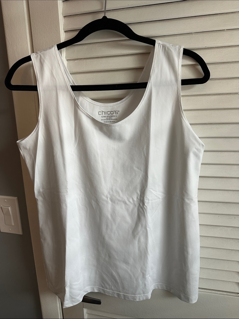 Chicos white tank top Large size 2 women’s